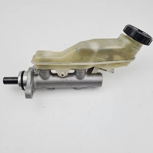 Nissan Maxima J31 Brake Master Cylinder 02/02-05/09 - Picture 1 of 12