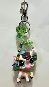 Portachiavi fatto a mano Littlest Pet Shop con #3747 mucca verde burrosa - Foto 1 di 3