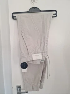 Hollister Mens Relaxed Twill Joggers. Large. Light Tan. New With Tags. RRP £40 - Picture 1 of 12