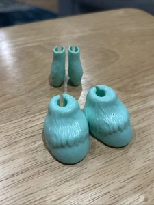 Lot Barbie Cutie Reveal Replacement Spare Parts Pairs Hooves Unicorn Foot Gloves - Picture 1 of 1