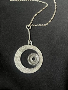 Collana modernariato scandinavo design norvegese ciondolo mezzaluna bulbo oculare - Foto 1 di 9