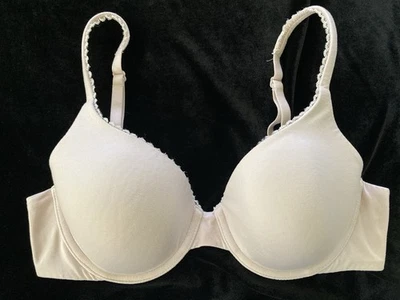 Victoria's Secret 32D Body by Victoria Lined Perfect Coverage Bra - Image 1 of 4