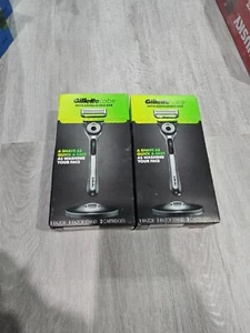 2 Gilette Labs with Exfoliating Bar 1 Razor 1 Razor Stand 2 Cartridges - Picture 1 of 2