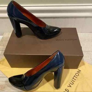 Louis Vuitton Fall 2007 Runway Patent Leather Pumps Heels, Navy & Black 6.5 - Picture 1 of 13
