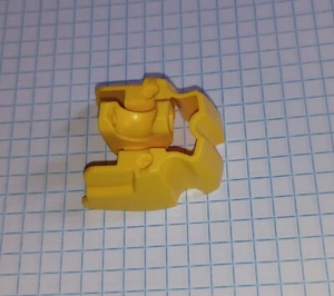 1 Bionicle or Large Figure Yellow Foot Piece, Genuine Lego 87841 retired WYSIWYG - Picture 1 of 23