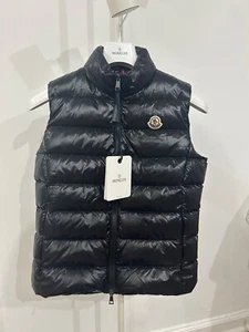 Moncler Puffer Vest Womens 3 NEW - Picture 1 of 7