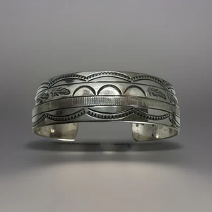 FANNIE PLATERO NAVAJO STERLING SILVER 19.3 MM Hand Tooled CUFF BRACELET - Picture 1 of 8