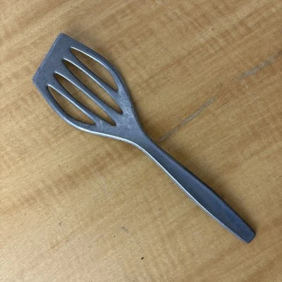 Espátula de aluminio vintage Westmark Kuchenfriendly Junior Alemania Foto 1 de 4