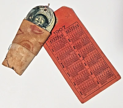 ¡ÚNICA POSTAL CALENDARIO 1907 CON MATASELLOS CON NIÑO ADJUNTO EN UN PAPOOSE!  ¡BONITO! Foto 1 de 4