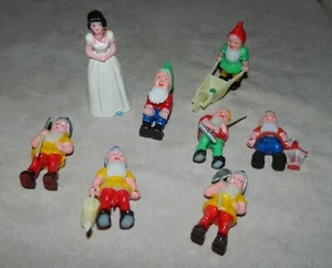 Vtg. Snow White and the Seven 7 Dwarfs Cake Topper Decoration Set-Hard Plastic - Picture 1 of 8