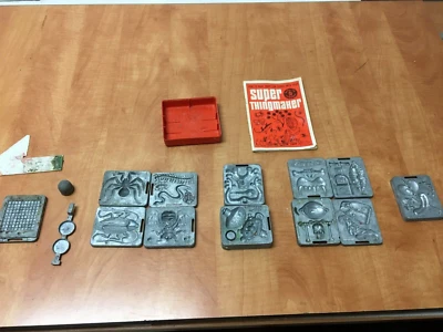 Lote de 12 moldes Mattel Thingmaker 1964-66 Creepy Crawlers Creeple Peeple Fright Foto 1 de 4