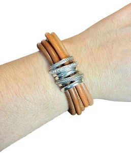 Brighton Neptun Ringe Silber & braun Leder mehrsträngiges Magnetarmband 8 Zoll - Bild 1 von 9