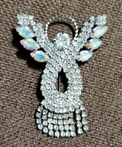 Vintage Angel Cherub Pin loaded with sparkling Rhinestones - Shimmers & Shines! - Picture 1 of 12