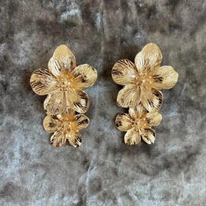 Zara Gold Floral Drop Earrings - Picture 1 of 2
