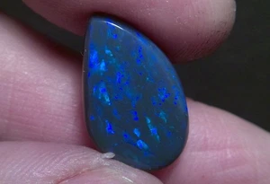 9.02cts solid Lightning Ridge black opal, stunning multicolour *see video* - Picture 1 of 7