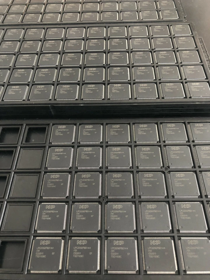 LPC2292FBD144/01 - Image 1 of 1