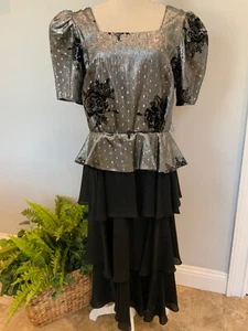 Vintage LIZZY & JOHNNY Womens Size 14 Silver Square Neck Tier Skirt Peplum Dress - Picture 1 of 6