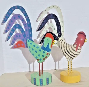 Handpainted Roosters Metal Tail Feathers Beak Wooden Body Legs Base - Set of 2 - Picture 1 of 13