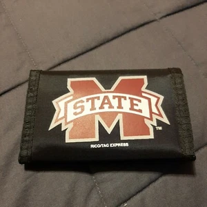 NCCA MISSISSIPPI STATE BULLDOGS 5" Tri-fold Wallet, Nylon with Official Logo - Picture 1 of 4