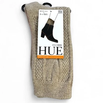 HUE Womens Cable Boot Socks One Size Oatmeal Heather Ankle Socks - Image 1 of 4