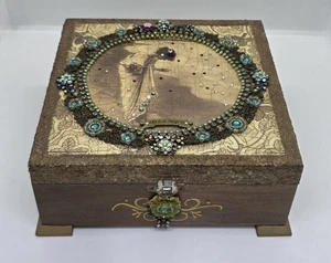 Joyería de madera diseñada por Michal Negrin caja mujer dama flores hecha en Israel - Imagen 1 de 17