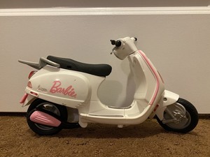 barbie scooter vespa