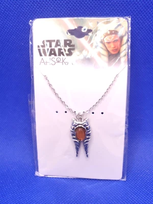 Star Wars Ahsoka 3D Mandrils Orangecats Eye Pendant Necklace Carded - Image 1 of 3