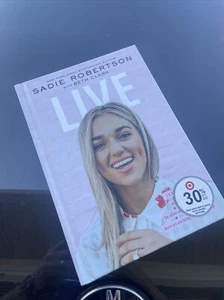 Live : Remain Alive, Be Alive at a Specified Time, Have an Exciting or... - Imagen 1 de 1