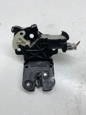 Cerradura portón trasero tapa maletero Audi A6 Allroad C6 2006 8P4827505B DRA27742 Foto 1 de 3