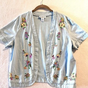 Embroidered Linen Blend Large Floral Denim Blue Short Sleeve Open Front Top AKC - Picture 1 of 12