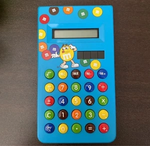 Calculadora de personajes M & M's en el extranjero #c016b5 - Imagen 1 de 24