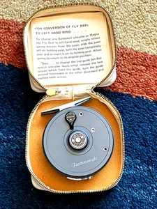 Vintage Orvis Battenkill Featherweight FLY REEL in Original Case - Picture 1 of 16