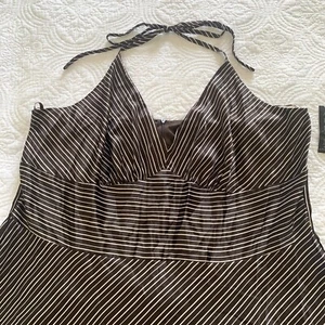 A.P.N.Y. Vestido Halter Talla 24 3XL Marrón Pin Rayas Satinado Elastizado Elegante NUEVO - Imagen 1 de 10
