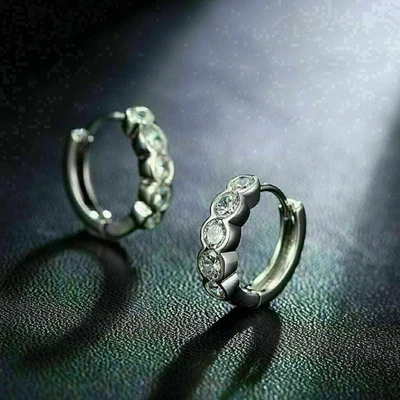 2 kt runde simulierte Diamant Zargenfassung Huggie Creolen 14 kt Weißgold pla... - Bild 1 von 4