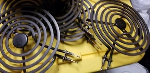 genuine GE stove coil burner 8 & 6 inch diameter "used" 5 total with cups - Picture 1 of 4