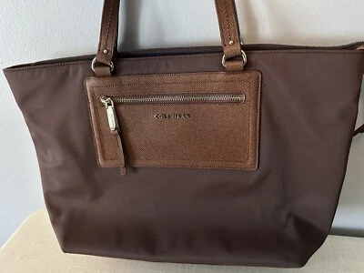 Bolso de hombro Cole Haan marrón claro de nailon  Foto 1 de 4