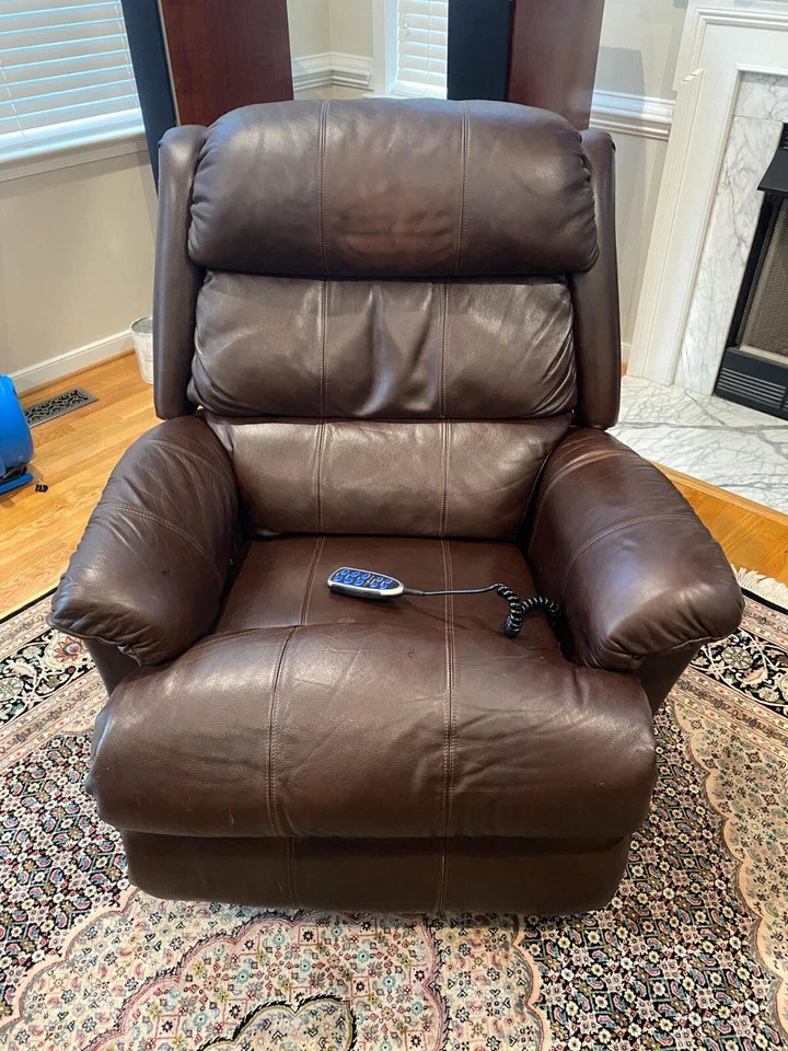 La-Z-Boy Power Recliner Leather Chair with back legrest lumbar headrest support - Image 1 of 4