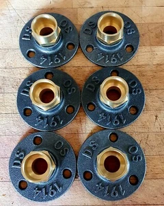 6 x 22mm Brass Fittings With Malleable Iron Flanges - Picture 1 of 2