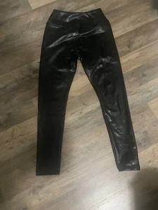 faux leather leggings medium - Picture 1 of 1