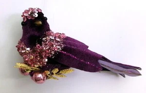 BEAUTIFUL! BIRD LOVERS! PURPLE BIRD WITH GOLD ACCENTS CHRISTMAS ORNAMENT NEW (2) - Picture 1 of 4