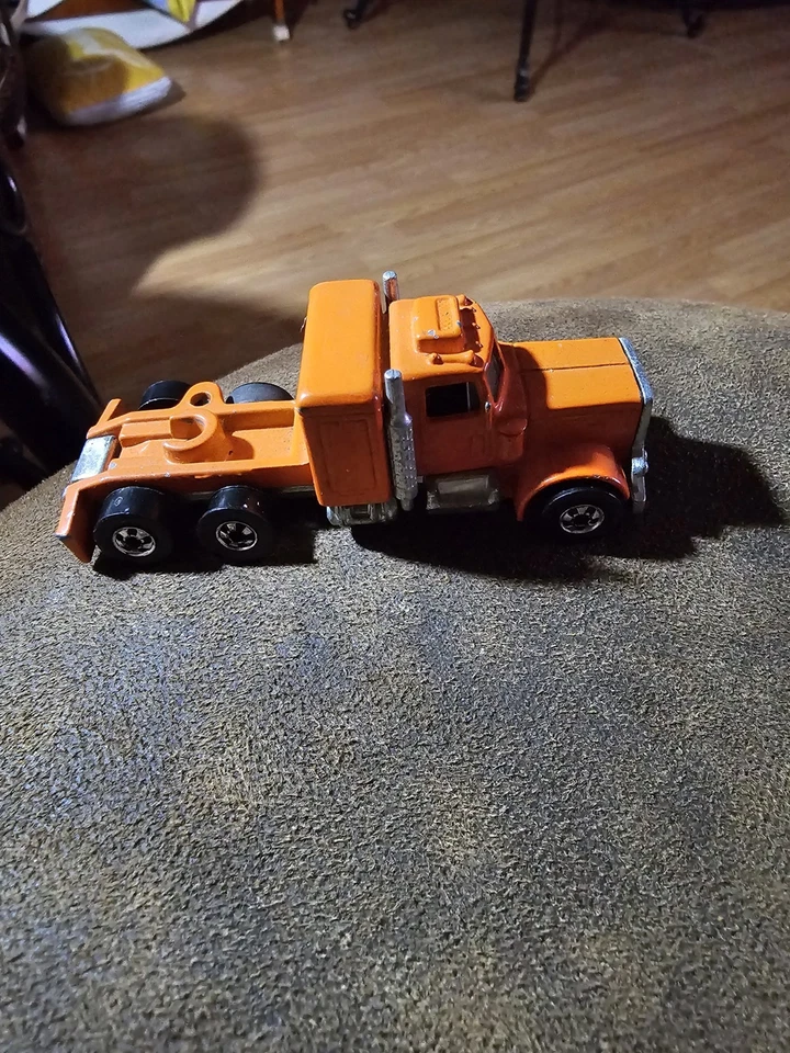 Plataformas de dirección vintage Hot Wheels Peterbilt semi naranja 1:64 Hong Kong diecast Foto 1 de 4