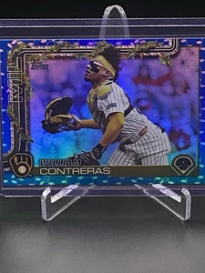 Béisbol navideño Topps 2025 William Contreras #H21 luces azules metálicas cerveceros - Imagen 1 de 2
