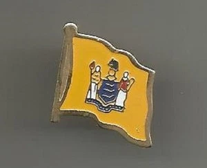 New Jersey State Waving Flag  Lapel Pin - Picture 1 of 1
