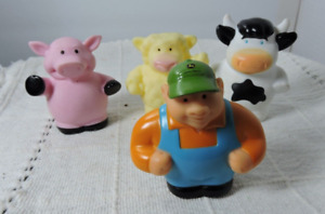 Animaux de grange Tomy avec figurine d'agriculteur vache en plastique, cochon, mouton, john deere agriculteur