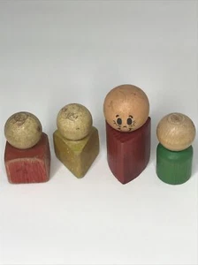 WOOD Fisher Price Little People, Triangle Shaped, Square & Straight Body Vintage - Picture 1 of 10