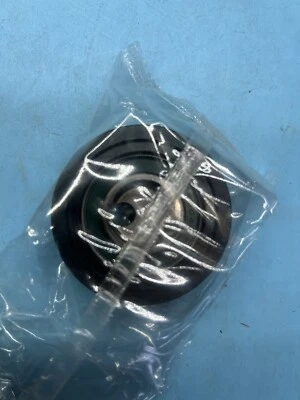 Polea tensora de correa de distribución del motor GMB 465-8320 Foto 1 de 3