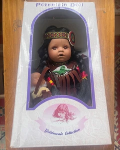 Vintage Goldenvale Collection Porzellan Indianer Indianer Baby Puppen in Box - Bild 1 von 5
