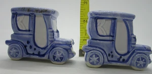 Ein Set Salz und Pfefferstreuer blau und weiß Autos - Bild 1 von 5