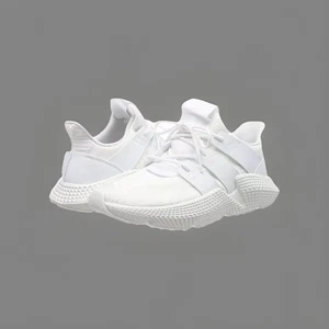 Kinder weiß Adidas Prophere Turnschuhe Gr. UK13K, EURO 31/31,5, US 1 - Bild 1 von 7