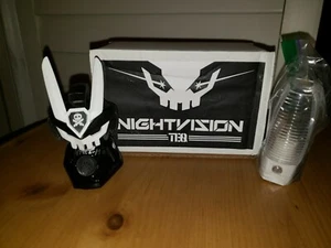 QUICCS TEQ NIGHTVISION PLUG IN MARTIAN TOYS EXCLUSIVE Signed! ONLY 12 MADE kaws - Picture 1 of 3